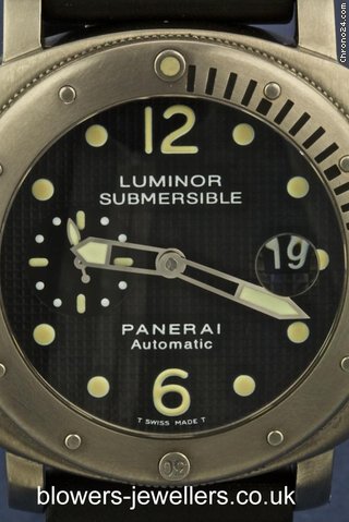 Panerai Luminor Submersible PAM 00025 WATCHES 2