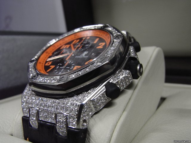 Audemars Piguet Custom New Royal Oak Offshore Volcano WATCHES 2