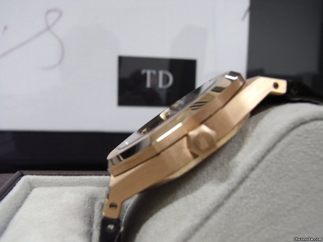 replica Audemars Piguet New Royal Oak Rose/Red Gold Dual Time Zone Power Reserve WATCHES 1