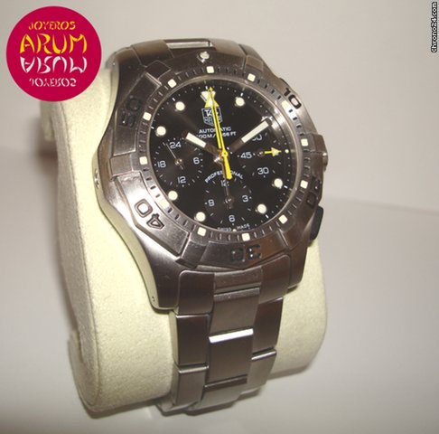 TAG Heuer Aquagraph WATCHES 2
