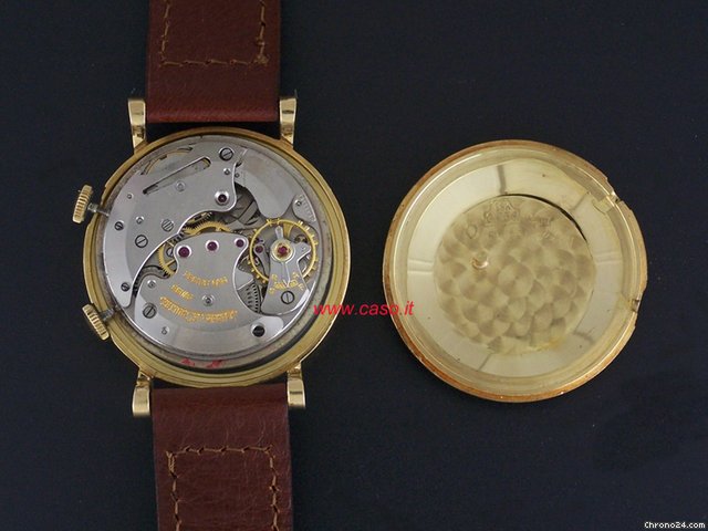 Jaeger-LeCoultre Memovox WATCHES 2