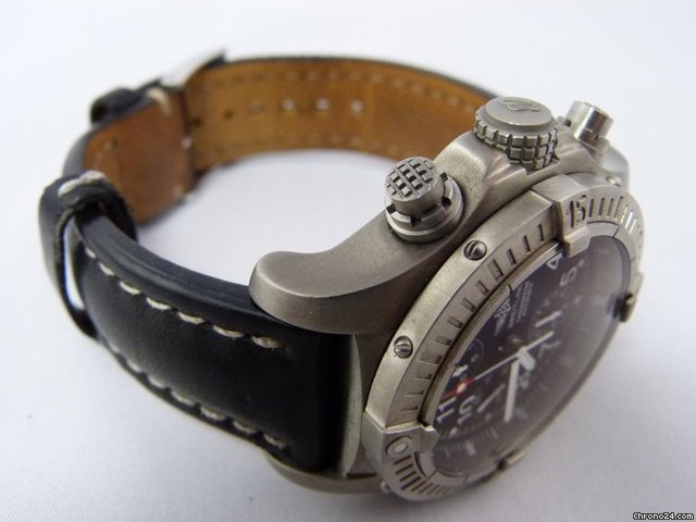 replica Breitling Aeromarine Chrono Avenger Titan - Service 09/2011 WATCHES 1