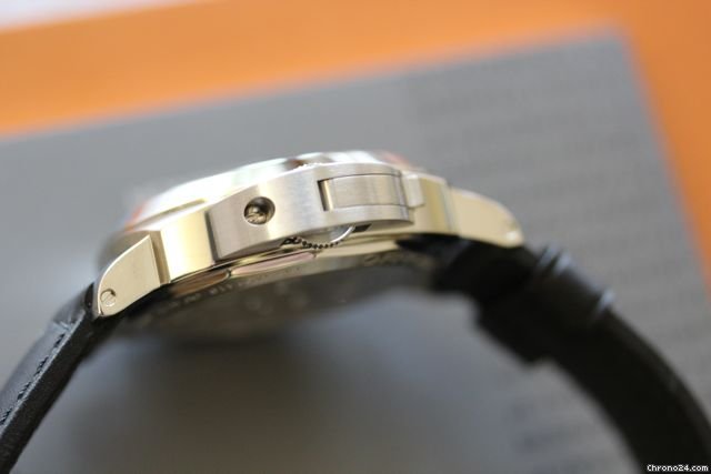 Panerai Luminor Base Pam 00112 WATCHES 2