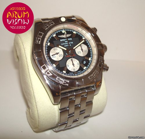 Breitling Chronomat B1 WATCHES 2