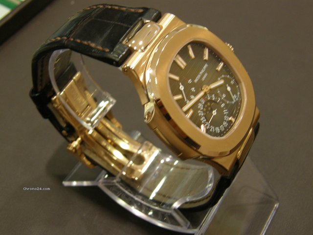 Patek Philippe Nautilus Jumbo 5712r WEMPE WATCHES 2