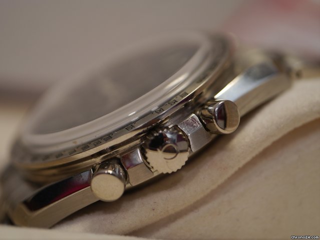 replica Omega Speedmaster WATCHES 1