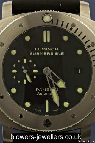 Panerai Manifattura Luminor 1950 3 Days Automatic PAM 00305 WATCHES 2