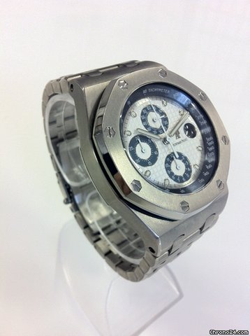 Audemars Piguet Royal Oak Offshore Titanium aus 2007 WATCHES 2