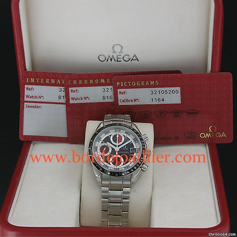 Omega Speedmaster Date 3210.52.00 WATCHES 2