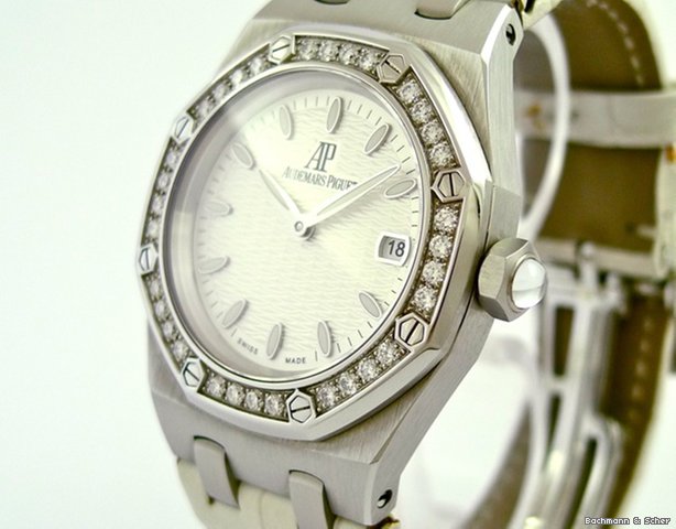 Audemars Piguet Royal Oak Lady, Diamond Bezel WATCHES 2