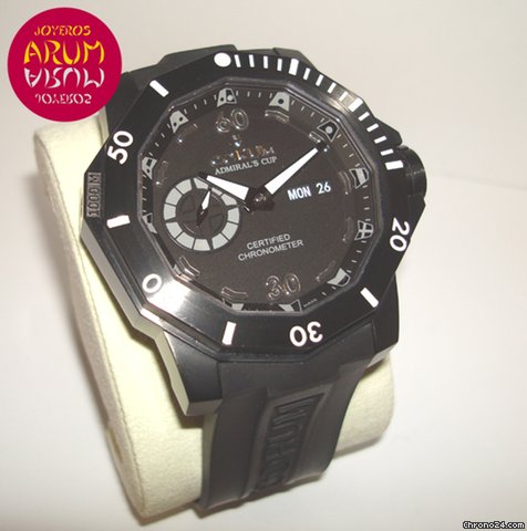 Corum Admiral¡äs Cup Deep Hull 48 WATCHES 2