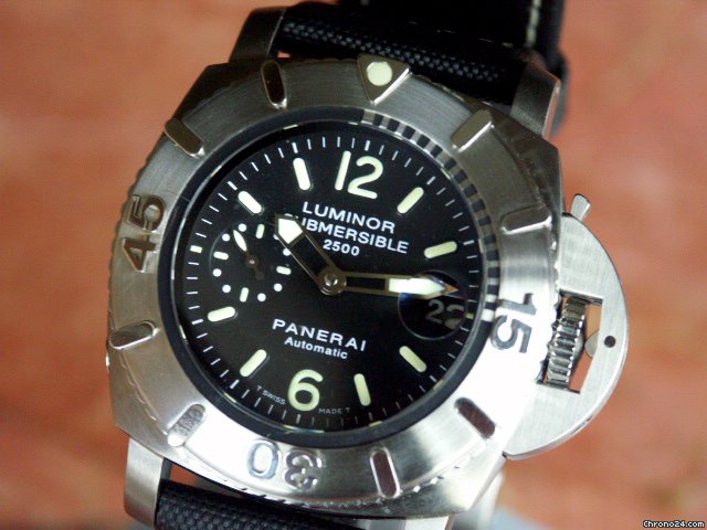 replica Panerai PAM 194 Submersible to 2500 meters 47 mm Special Edition: WATCHES 1