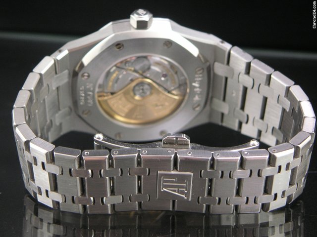 replica Audemars Piguet Royal Oak Jumbo 15300 WATCHES 1
