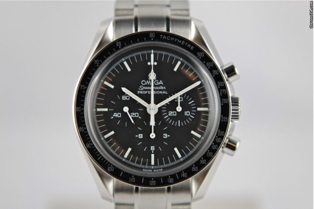 Omega Speedmaster Professional Moon Watch WATCHES 2