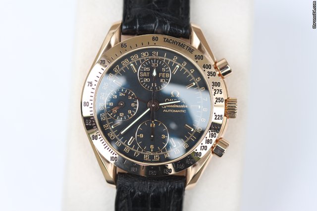 Omega Speedmaster Day Date WATCHES 2