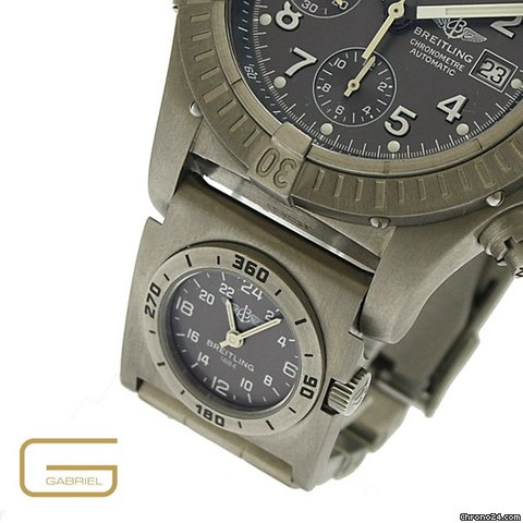 replica Breitling Chrono Avenger mit UTC-Uhr WATCHES 1 