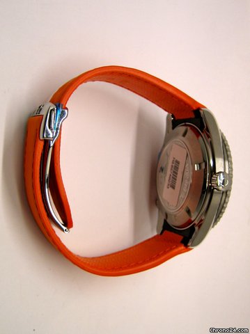 replica Omega Seamaster Planet Ocean NEU 45,5 mm Orange WATCHES 1
