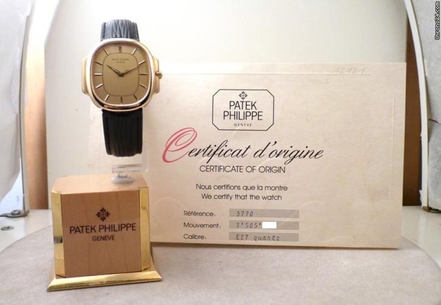 replica Patek Philippe REF. 3770, NAUTILUS GOLD QUARTZ WATCHES 1