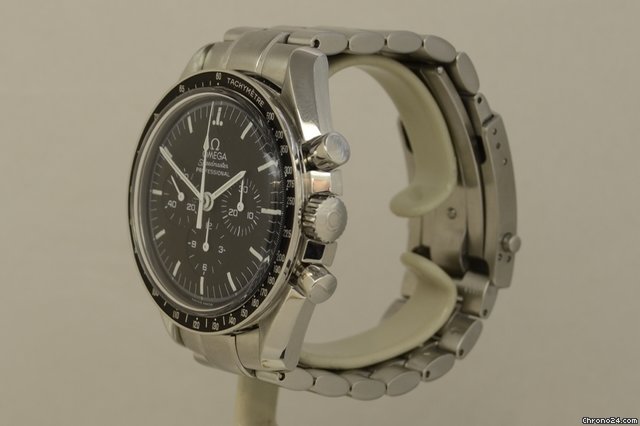 replica Omega Speedmaster Professional Moonwatch 3570.50.00 WATCHES 1