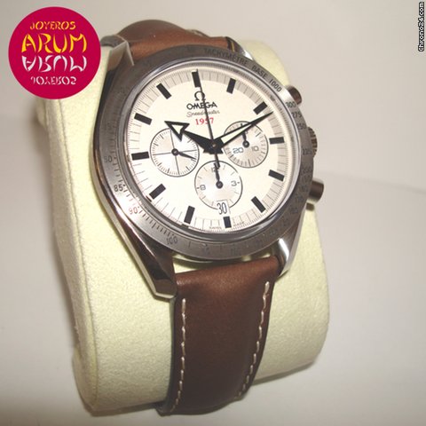 Omega Speedmaster Broad Arrow 1957 WATCHES 2