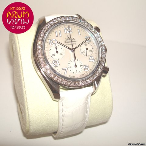 Omega Speedmaster Diamonds WATCHES 2