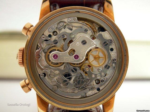 Movado Cronografo a tre contatori WATCHES 2