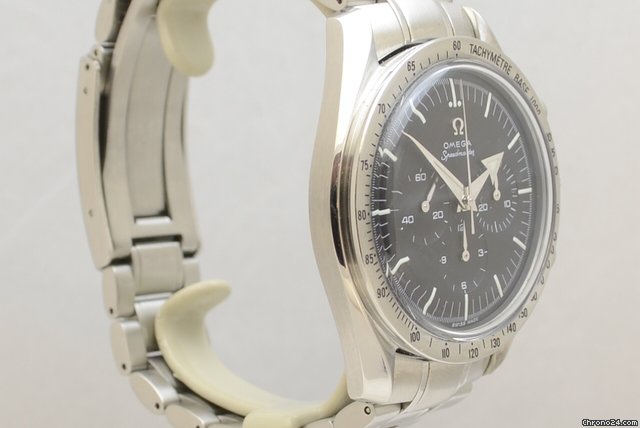 Omega Speedmaster Replica Broad Arrow WATCHES 2