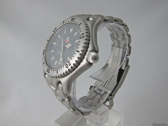TAG Heuer PROSESSIONAL 200 M WATCHES 2