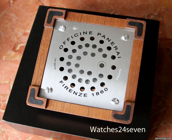 Panerai PAM 257 Desk Blue Barometer: WATCHES 2