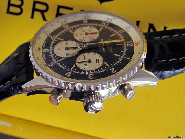 Breitling Navitimer 92 Football USA limited 200 WATCHES 2