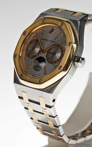Audemars Piguet Royal Oak Day, Date Moonphase S/G Gents WATCHES 2