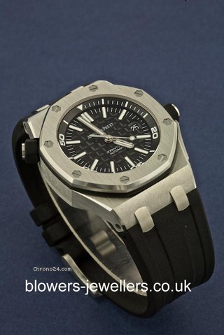 replica Audemars Piguet Royal Oak Offshore Diver Ref: 15703ST.OO.A002CA.01 WATCHES 1