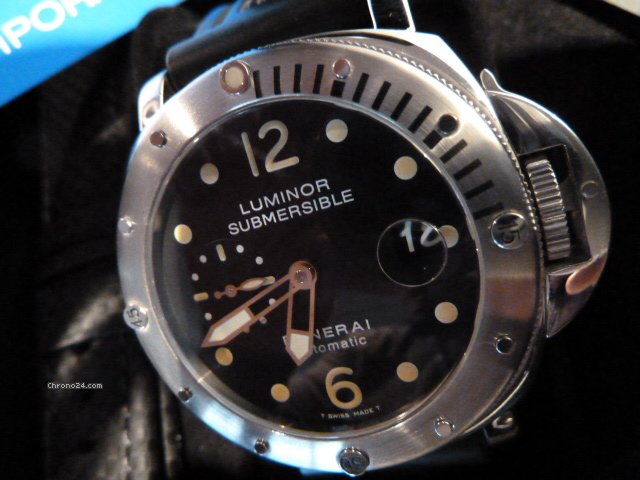 Panerai Luminor Submersible Tritium Zifferblatt WATCHES 2