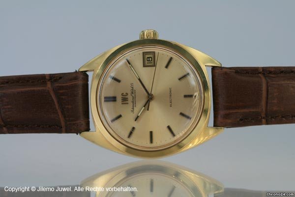 IWC Electronic 750 18 K Gelbgold mit Lederband WATCHES 2