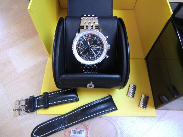 Breitling Navitimer World WATCHES 2