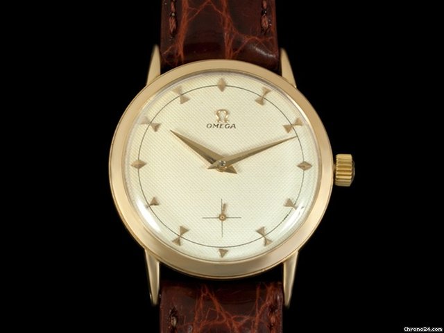 Omega 1954 OMEGA VINTAGE Gent's Dress Watch with Hourglass Marker WATCHES 2