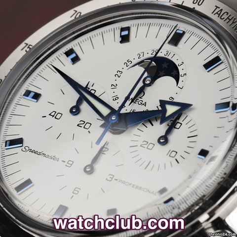 Omega Speedmaster - Moon Phase Chronograph WATCHES 2