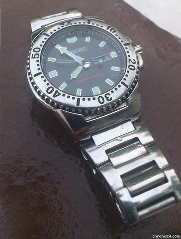 Seiko Black Knight WATCHES 2