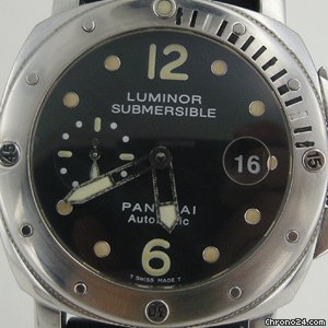 Panerai LUMiNOR SUBMERSiBLE PAM24 WATCHES 2