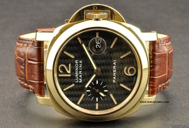 Panerai 18k Y/G Carbon Fibre Dial Luminor Marina B&P PAM00140 WATCHES 2