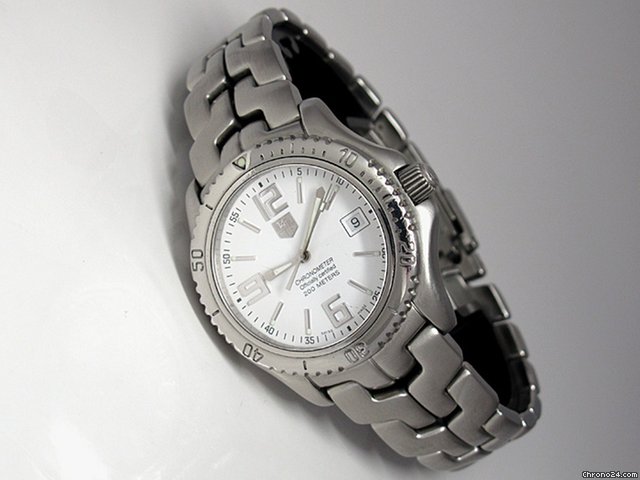 TAG Heuer CHRONOMETER WATCHES 2