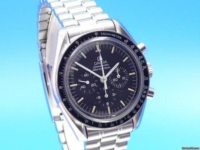 Omega Speedmaster Professional Moonwatch WATCHES 2