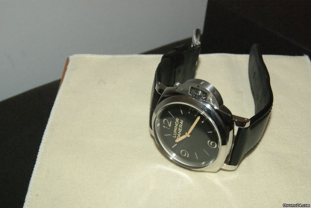 replica Panerai luminor PAM 372 WATCHES 1