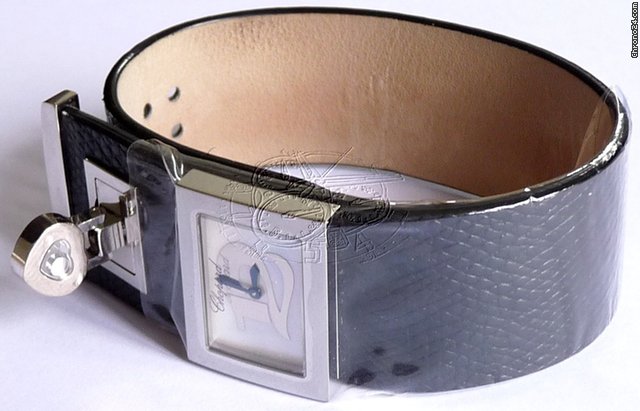 Chopard HAPPY DIAMONDS HAPPY TWELVE BANGLE WATCH WATCHES 2
