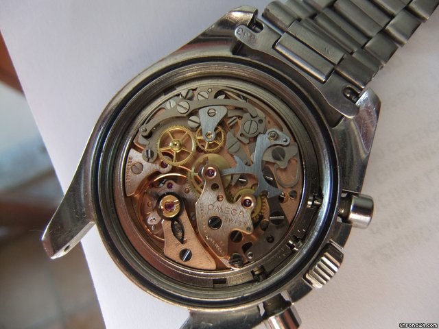 Omega speedmaster professional WATCHES 2