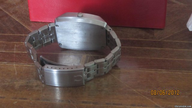 Omega CONSTELLATION ELECTROQUARTZ WATCHES 2