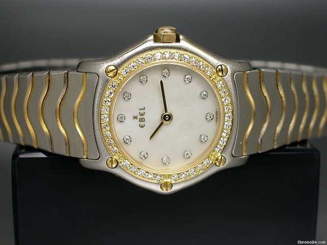 Ebel "Classic Wave" Perlmuttblatt und L¨¹nette mit Diamantbesatz WATCHES 2