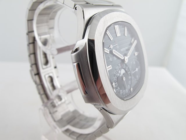 replica Patek Philippe Nautilus 5712/1A WATCHES 1