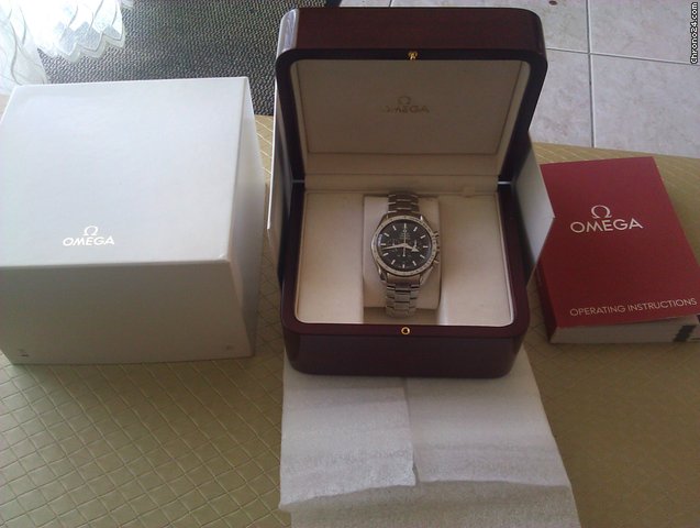 Omega Speedmaster Broad Arrow WATCHES 2
