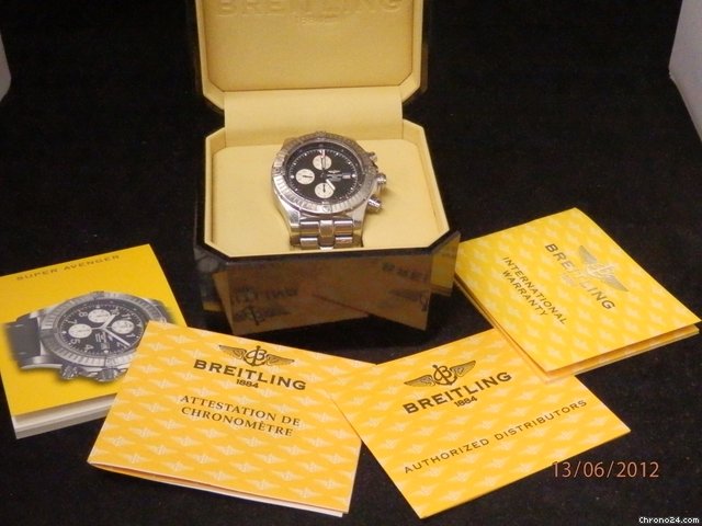 Breitling Super Avenger WATCHES 2